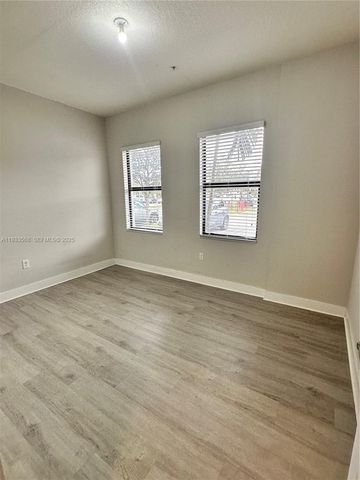 7815 NW 104th Ave 8, Doral, FL 33178