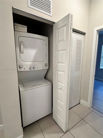 7815 NW 104th Ave 8, Doral, FL 33178