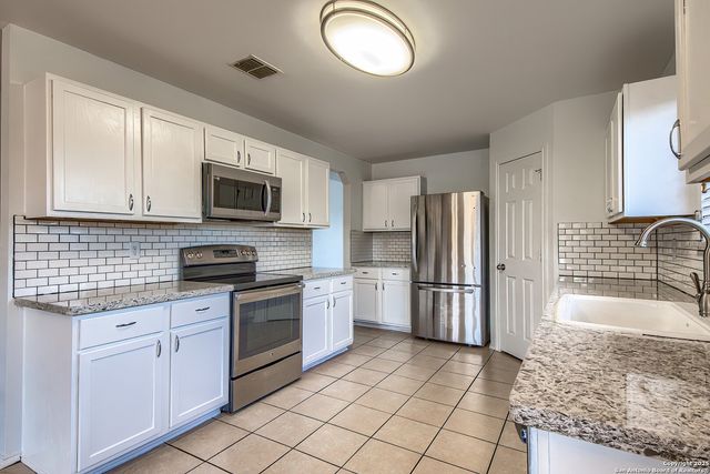 6102 Kingston, San Antonio, TX 78249