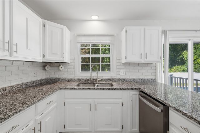 43 Franklin Road, Scituate, RI 02825
