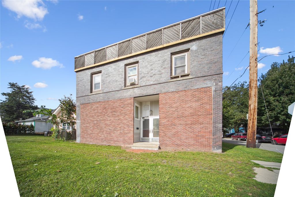 1372 E 12th Street, Des Moines, IA 50316