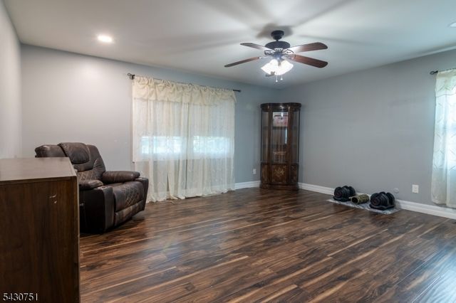 14 Buttonwood Dr, Franklin Twp., NJ 08873