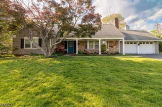 14 Buttonwood Dr, Franklin Twp., NJ 08873