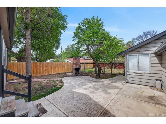 2085 Fenton St, Edgewater, CO 80214
