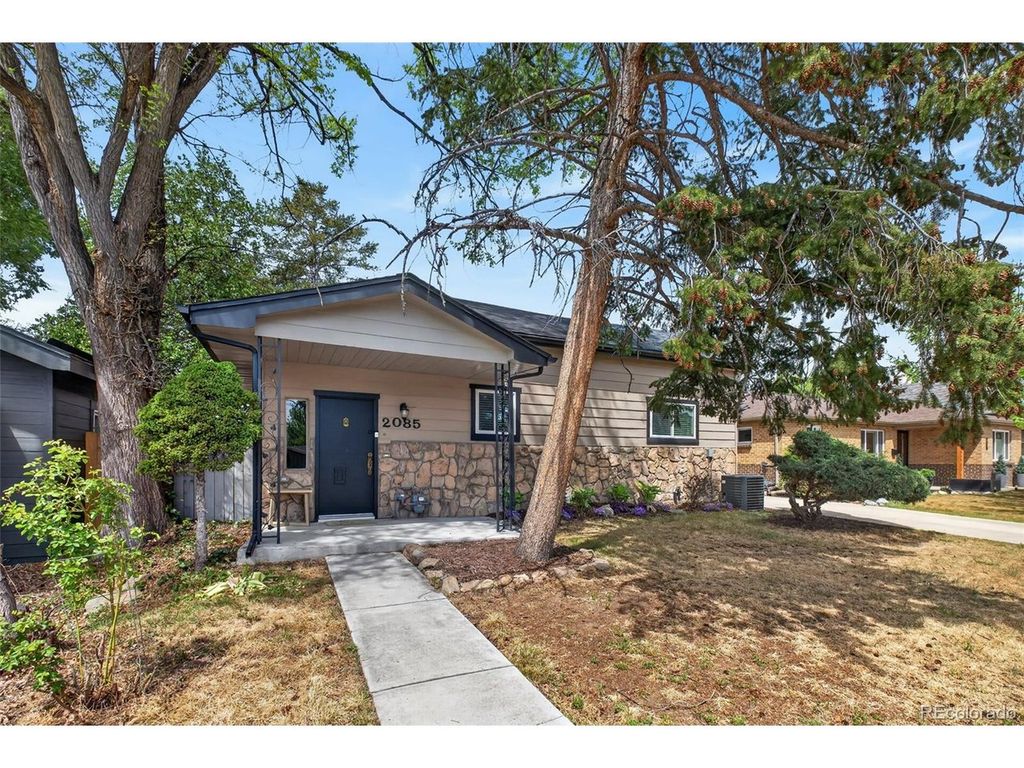2085 Fenton St, Edgewater, CO 80214