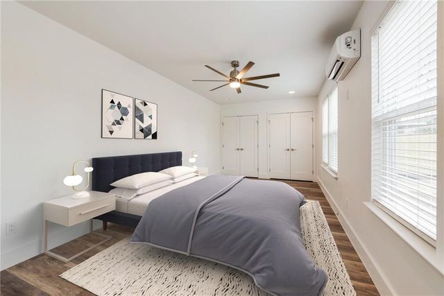 1021 E 45th ST, Austin, TX 78751