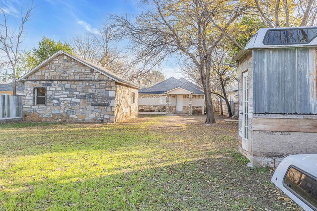 1921 Eden Avenue, Haltom City, TX 76117