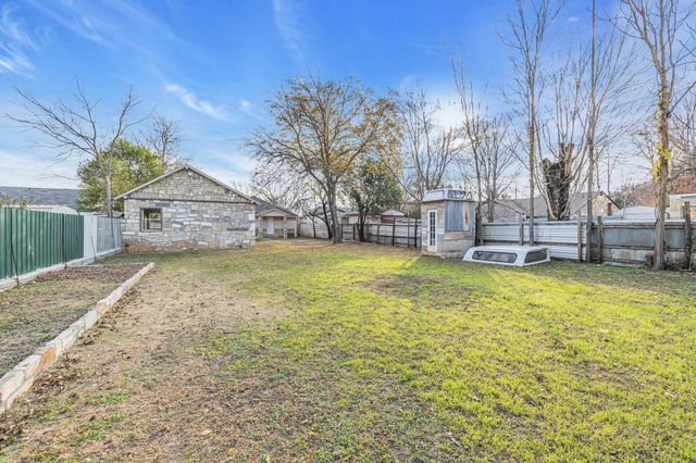 1921 Eden Avenue, Haltom City, TX 76117