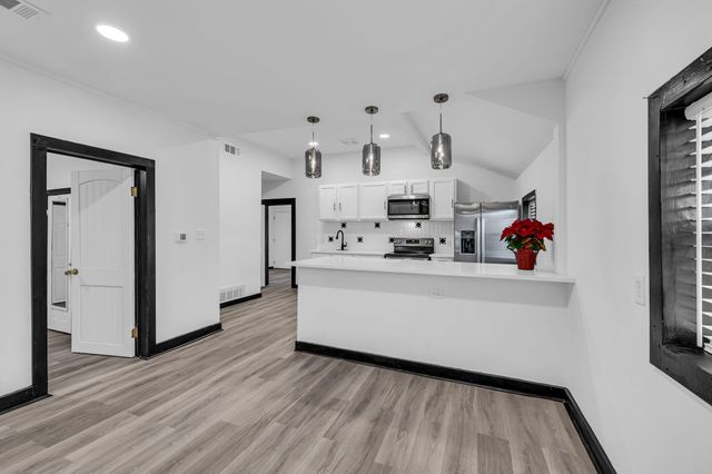 1921 Eden Avenue, Haltom City, TX 76117
