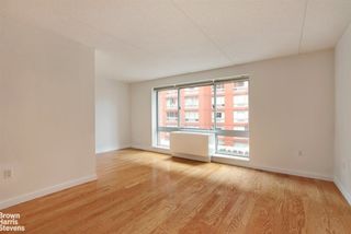 555 W 23rd St Apt N5C, New York City, NY 10011