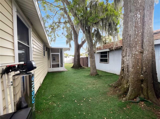 1623 12TH STREET, St Cloud, FL 34769