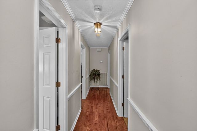 1862 James Dr, Murfreesboro, TN 37129