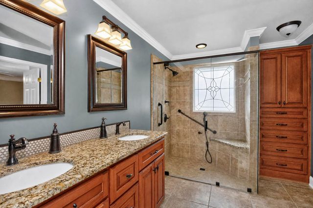 1862 James Dr, Murfreesboro, TN 37129