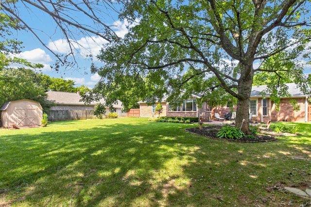 1862 James Dr, Murfreesboro, TN 37129