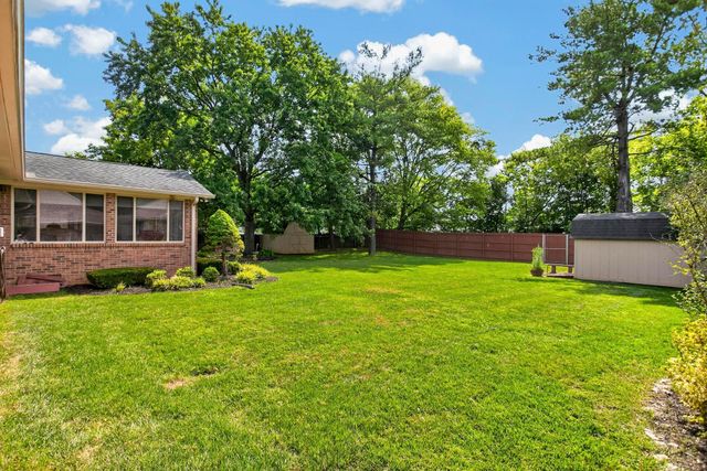 1862 James Dr, Murfreesboro, TN 37129