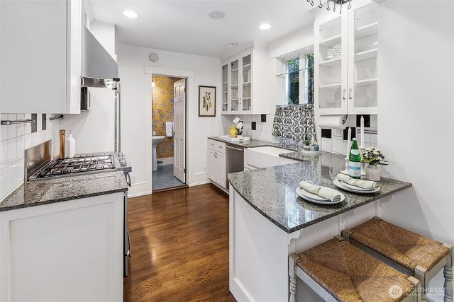 2127 Boyer Avenue E, Seattle, WA 98112