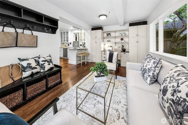2127 Boyer Avenue E, Seattle, WA 98112