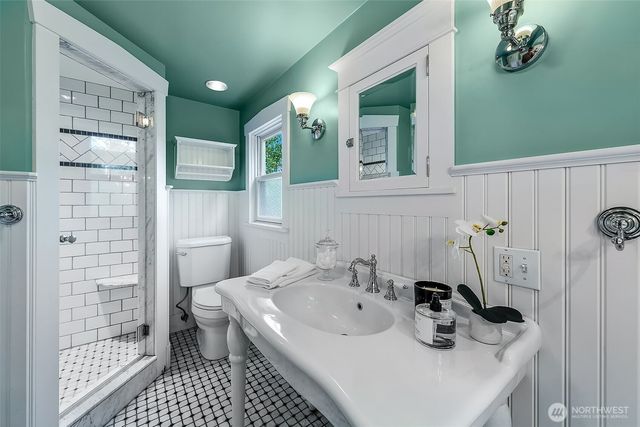 2127 Boyer Avenue E, Seattle, WA 98112
