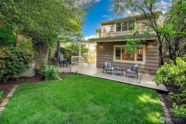2127 Boyer Avenue E, Seattle, WA 98112
