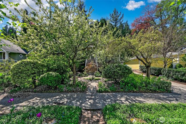 2127 Boyer Avenue E, Seattle, WA 98112