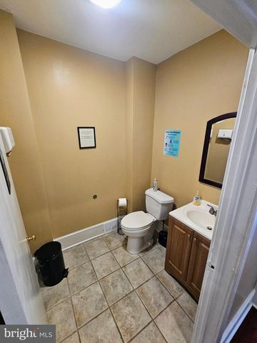 304 W STATE ST, Trenton, NJ 08618