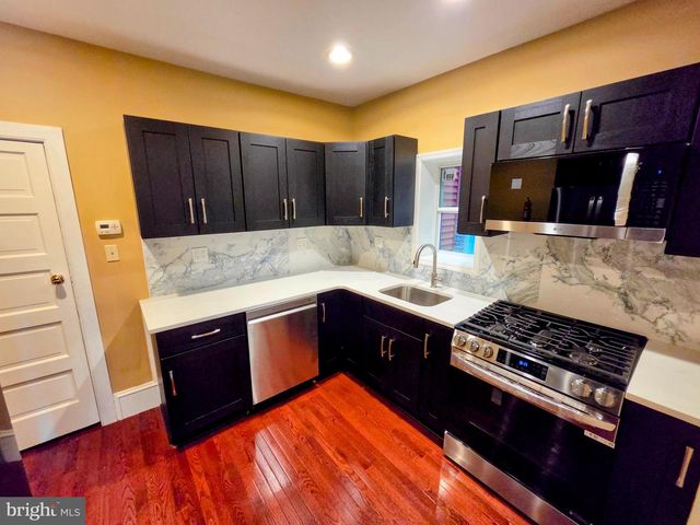 304 W STATE ST, Trenton, NJ 08618