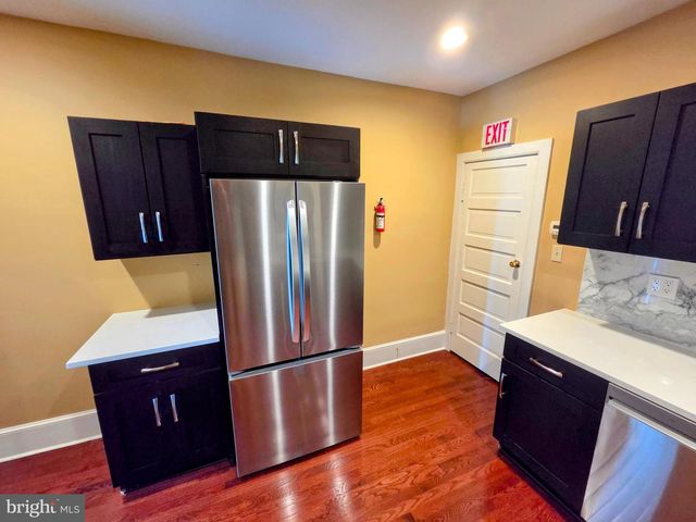304 W STATE ST, Trenton, NJ 08618