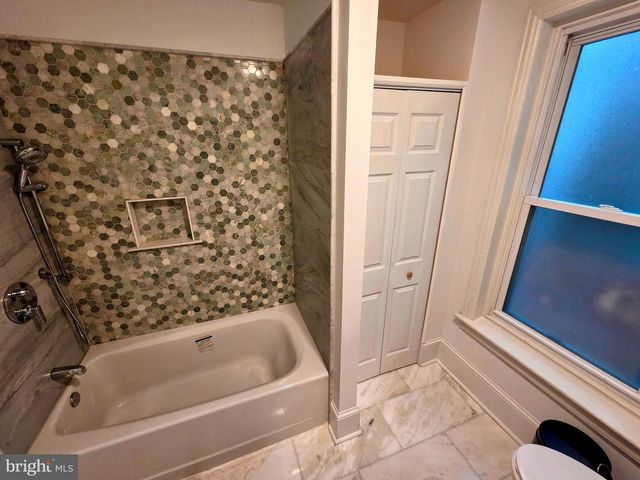 304 W STATE ST, Trenton, NJ 08618