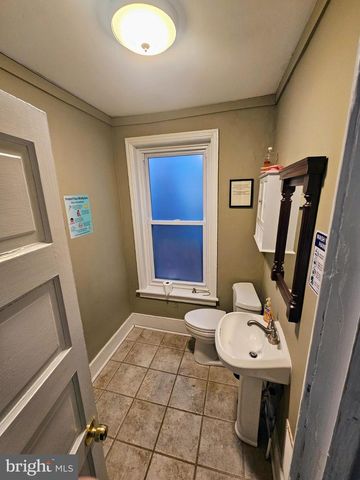 304 W STATE ST, Trenton, NJ 08618