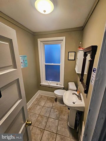 304 W STATE ST, Trenton, NJ 08618