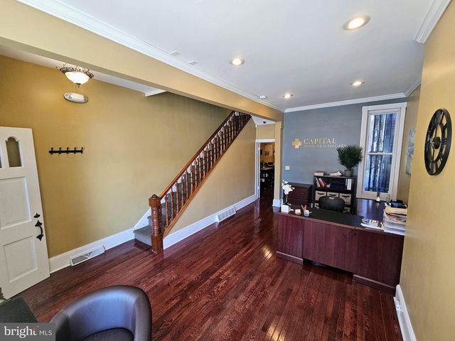 304 W STATE ST, Trenton, NJ 08618