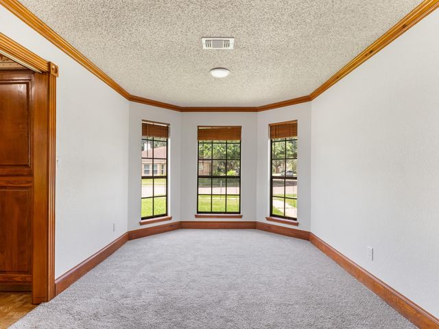3002 El Camino Street, Bay City, TX 77414