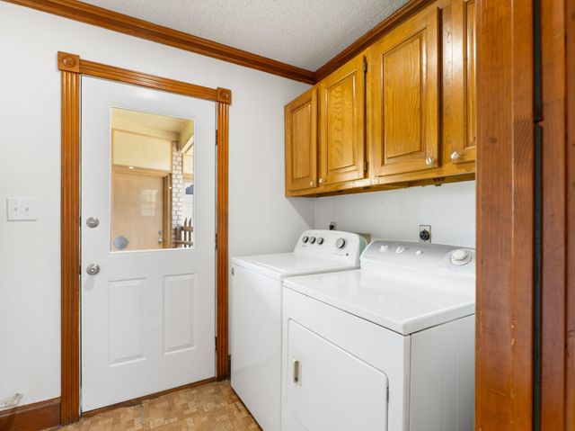 3002 El Camino Street, Bay City, TX 77414