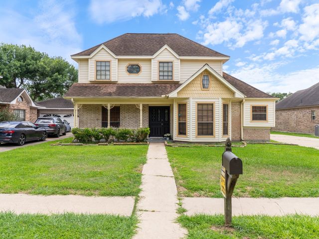 3002 El Camino Street, Bay City, TX 77414