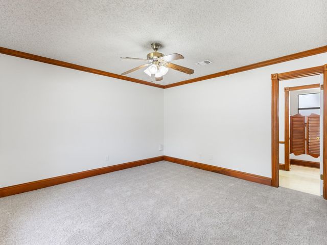 3002 El Camino Street, Bay City, TX 77414