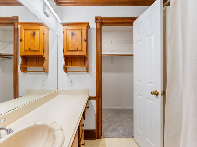 3002 El Camino Street, Bay City, TX 77414