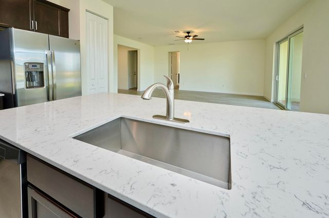 5940 Manzanita Way, Vero Beach, FL 32967