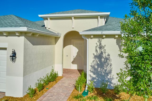 5940 Manzanita Way, Vero Beach, FL 32967