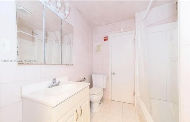 438 Malverne Rd 1, West Palm Beach, FL 33405