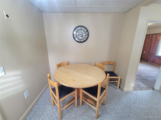 8238 Chalmers Avenue, Warren, MI 48089