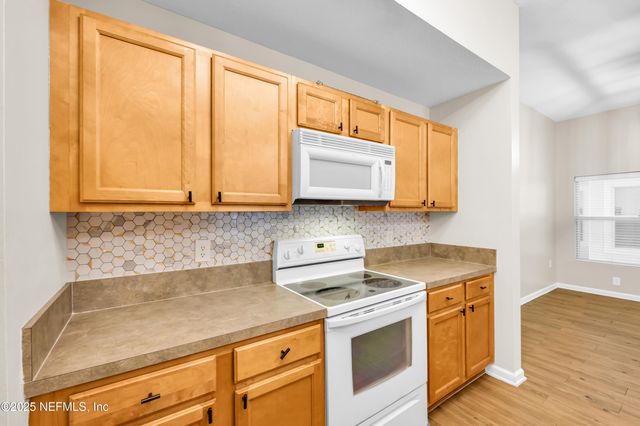 7920 MERRILL Road 1004, Jacksonville, FL 32277