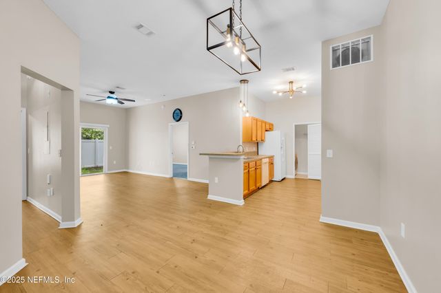 7920 MERRILL Road 1004, Jacksonville, FL 32277