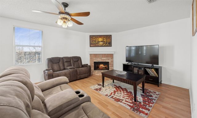 1516 Windy Meadows Drive, Burleson, TX 76028