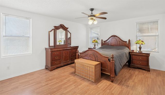 1516 Windy Meadows Drive, Burleson, TX 76028