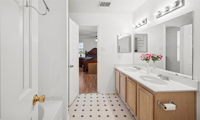 1516 Windy Meadows Drive, Burleson, TX 76028