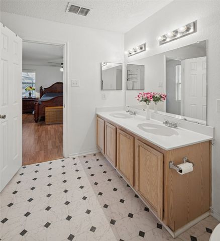 1516 Windy Meadows Drive, Burleson, TX 76028