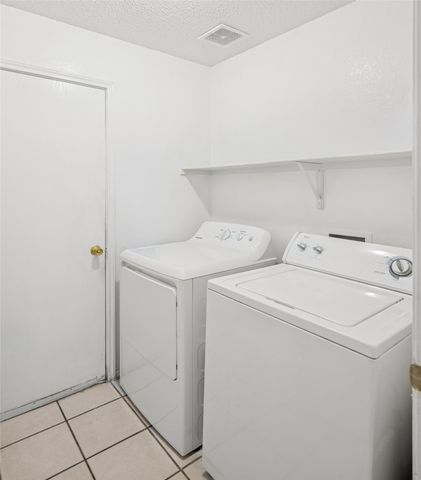 1516 Windy Meadows Drive, Burleson, TX 76028