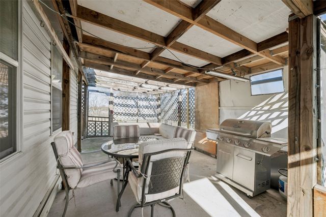 1516 Windy Meadows Drive, Burleson, TX 76028