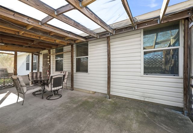 1516 Windy Meadows Drive, Burleson, TX 76028