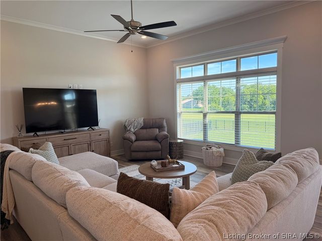 1861 Augusta Boulevard, Henryville, IN 47126